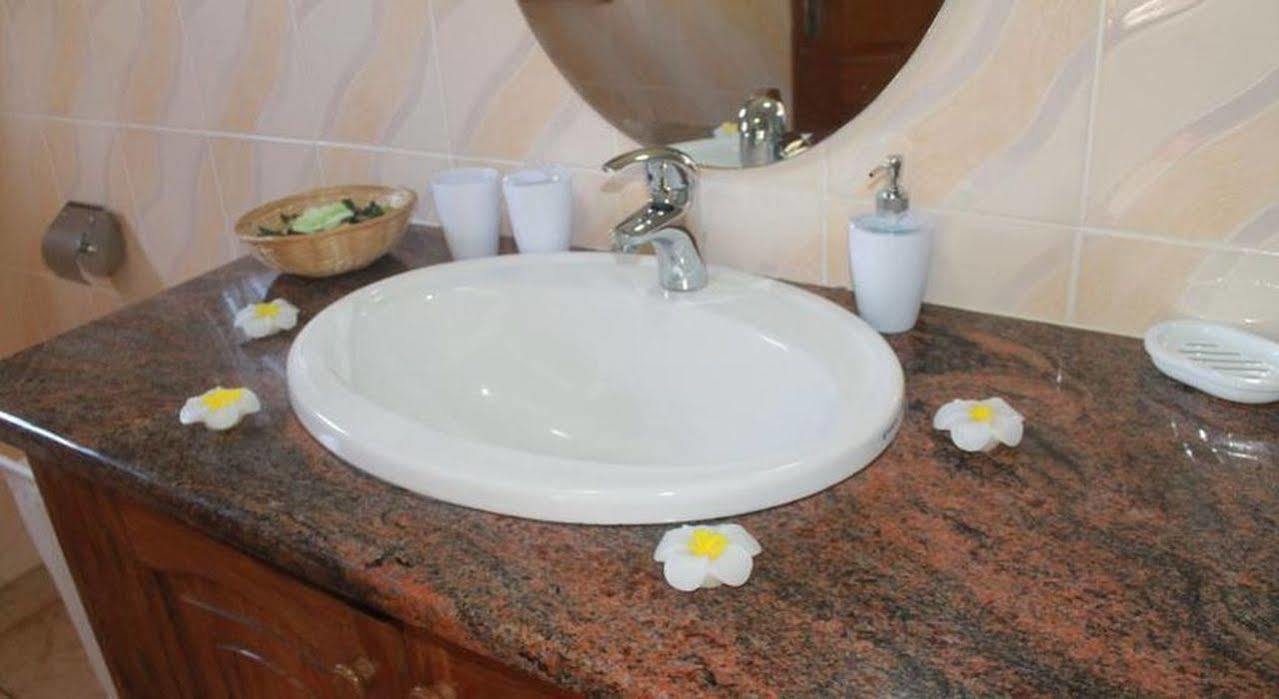 Maison Oasis Reef Estate Anse aux Pins Dış mekan fotoğraf